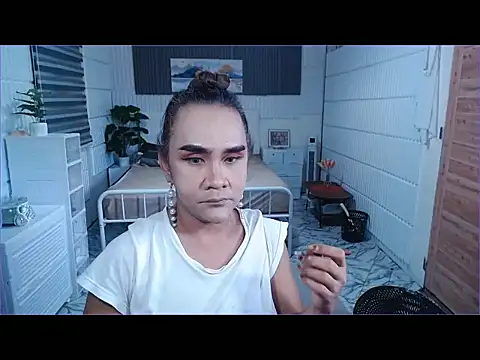 Snapshot of MS_SexCumEducation_TS chatting on October 2025 07:31:02 AM MS SexCumEducation TS online show from October 2025 07:31:02 AM