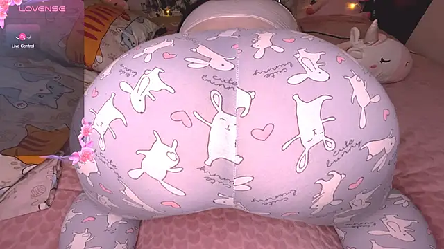 Snapshot of alex_dreams chatting on February 2026 05:23:02 PM alex dreams online show from February 2026 05:23:02 PM