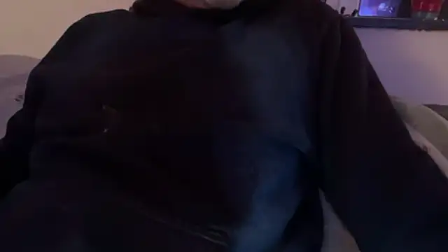 houy111111 online show from December 2025 06:17:01 PM