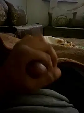 Snapshot of Lahcene chatting on January 2026 01:25:02 PM Lahcene online show from January 2026 01:25:02 PM