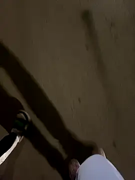 Lahcene online show from November 2025 07:29:02 PM