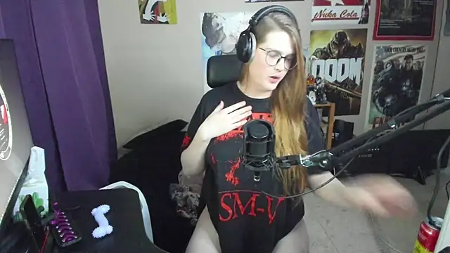 HannahCastle96 online show from December 2024 06:11:02 AM