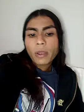 Snapshot of Emily_Isa_ chatting on December 2024 11:51:01 PM Emily Isa online show from December 2024 11:51:01 PM