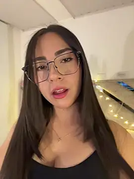 Melody 04 online show from January 2026 03:57:02 AM