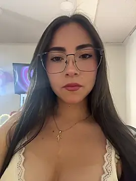 Melody 04 online show from April 2026 01:09:02 AM