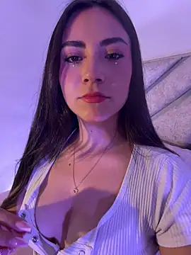 Melody 04 online show from November 2025 03:40:02 AM