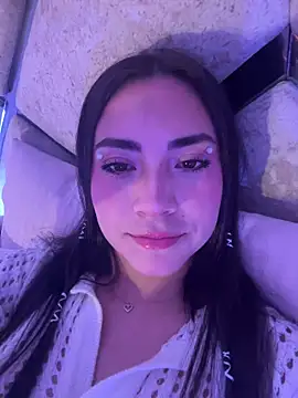 Melody 04 online show from November 2025 04:44:01 AM