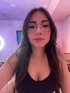 Melody 04 online show from November 2025 04:45:02 AM