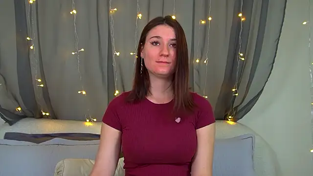 Snapshot of VictoriaArdern chatting on November 2025 06:28:01 AM VictoriaArdern online show from November 2025 06:28:01 AM