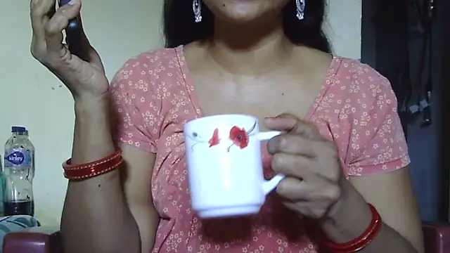 Snapshot of Suhana-sapna chatting on September 2025 04:08:01 AM Suhana-sapna online show from September 2025 04:08:01 AM