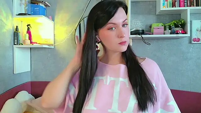 liya gorgeous online show from April 2026 07:23:01 AM