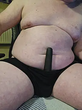 Chilsen1904 online show from February 2026 01:52:01 AM