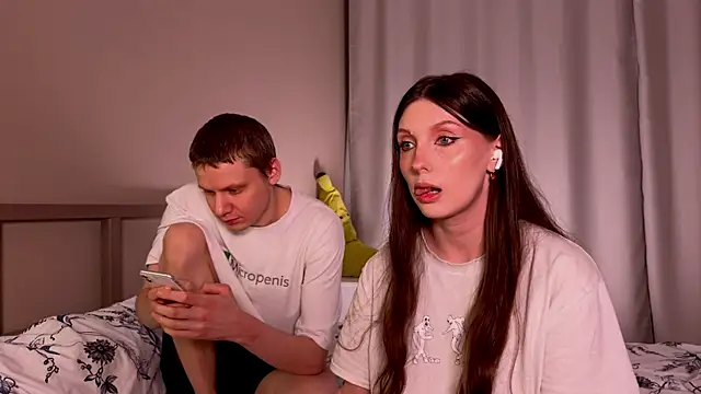 Snapshot of eternal_dream_ chatting on February 2025 11:26:01 PM eternal dream online show from February 2025 11:26:01 PM