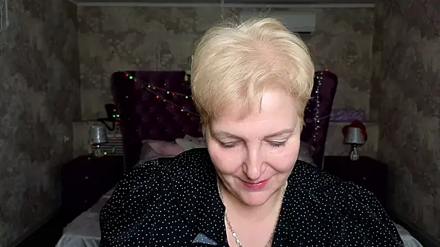 Sandra Snow online show from January 2025 02:26:01 PM