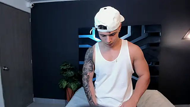 Snapshot of Flynn_Riider chatting on March 2025 02:47:01 PM Flynn Riider online show from March 2025 02:47:01 PM