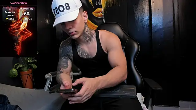 Flynn Riider online show from November 2025 05:23:01 PM