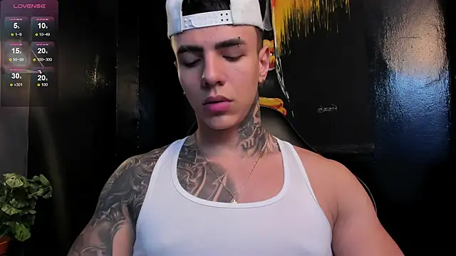 Flynn Riider online show from December 2025 05:17:02 PM