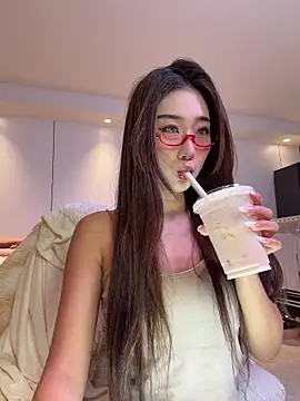 pinnnnnnk online show from December 2025 11:49:02 AM