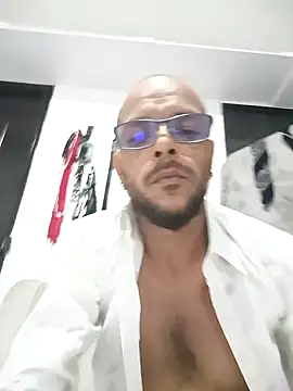 Snapshot of Charly_BC_Dirty chatting on January 2025 05:19:02 AM Charly BC Dirty online show from January 2025 05:19:02 AM