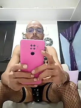 Snapshot of Charly_BC_Dirty chatting on February 2025 03:34:02 AM Charly BC Dirty online show from February 2025 03:34:02 AM