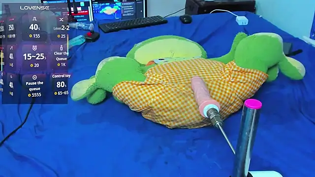 alexdesire online show from November 2025 01:04:02 PM