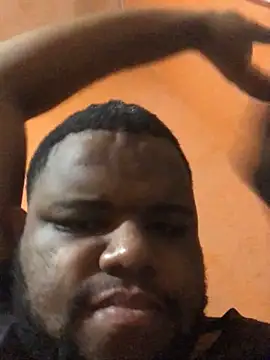 Robertysafado online show from April 2026 04:04:01 AM