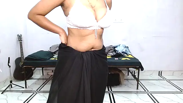 hinaa khan online show from July 2026 07:54:02 PM