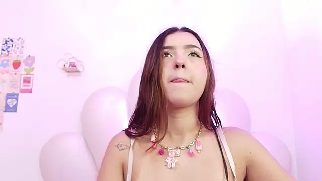 zoewillian online show from May 2026 11:57:01 PM