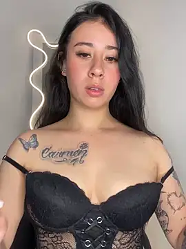 Snapshot of Zoee_t chatting on October 2025 03:58:01 AM Zoee t online show from October 2025 03:58:01 AM