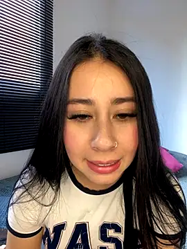 Snapshot of Zoee_t chatting on October 2025 09:47:01 PM Zoee t online show from October 2025 09:47:01 PM