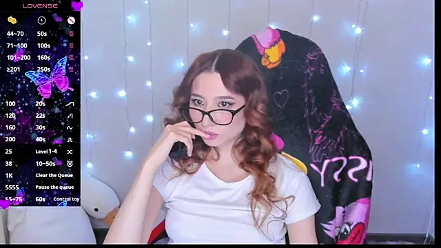 Snapshot of emily_cline chatting on November 2025 08:51:02 AM emily cline online show from November 2025 08:51:02 AM