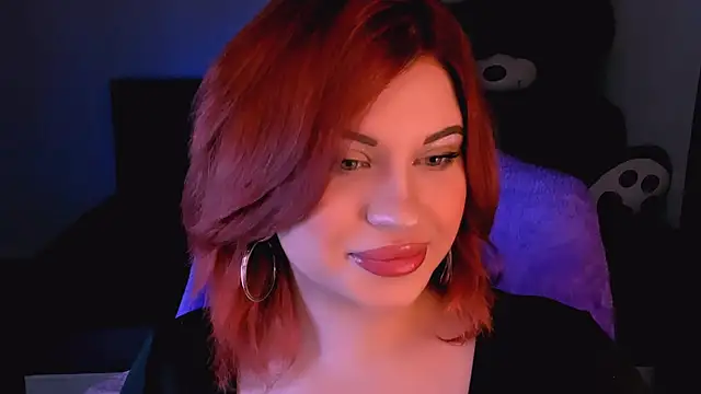 Snapshot of evaharve chatting on October 2025 08:28:02 PM evaharve online show from October 2025 08:28:02 PM