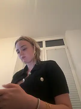 CherryEmmy online show from September 2025 06:07:02 PM