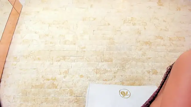 mia roldan  online show from January 2026 12:33:02 PM