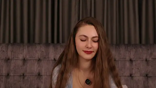 Snapshot of MuseSolis chatting on November 2025 11:20:01 PM MuseSolis online show from November 2025 11:20:01 PM