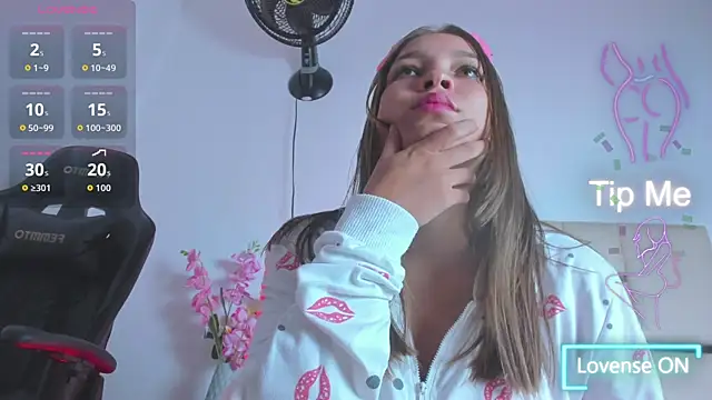 HaleyAmaya online show from October 2025 12:46:01 PM