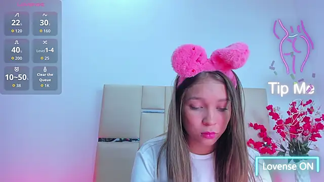 HaleyAmaya online show from November 2025 07:18:01 PM