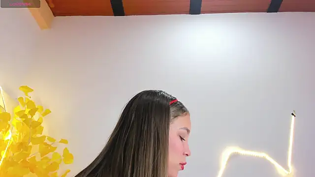 Snapshot of HaleyAmaya chatting on June 2026 01:00:01 AM HaleyAmaya online show from June 2026 01:00:01 AM