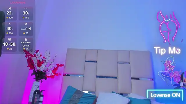 HaleyAmaya online show from November 2025 12:32:01 PM