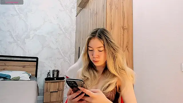 Babby Rabbit online show from March 2026 12:02:02 PM