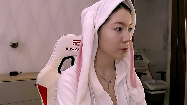 Snapshot of Babby_Rabbit chatting on November 2025 06:02:01 PM Babby Rabbit online show from November 2025 06:02:01 PM