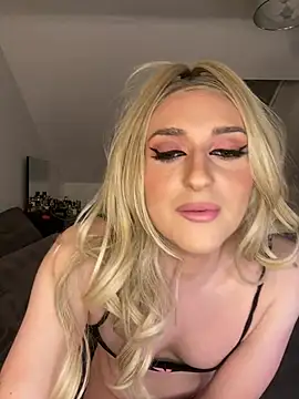 littlebambi26 online show from April 2026 09:34:02 PM