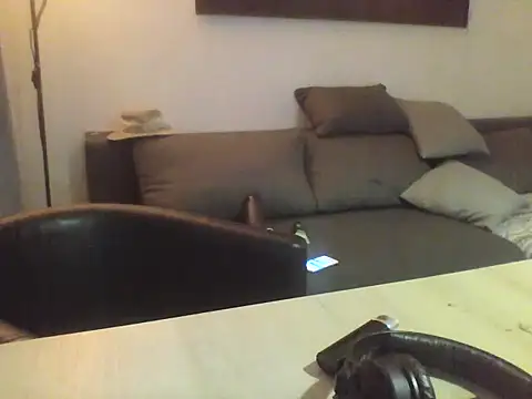 Snapshot of Avamereandmikel chatting on October 2025 11:13:02 PM Avamereandmikel online show from October 2025 11:13:02 PM