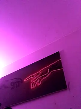 Snapshot of Avamereandmikel chatting on November 2025 04:30:01 AM Avamereandmikel online show from November 2025 04:30:01 AM