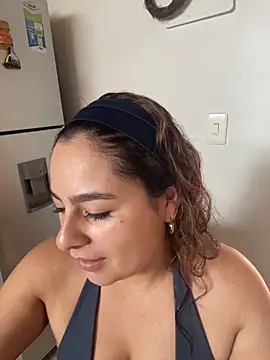 Gabriela-Parker  online show from December 2025 06:18:02 PM