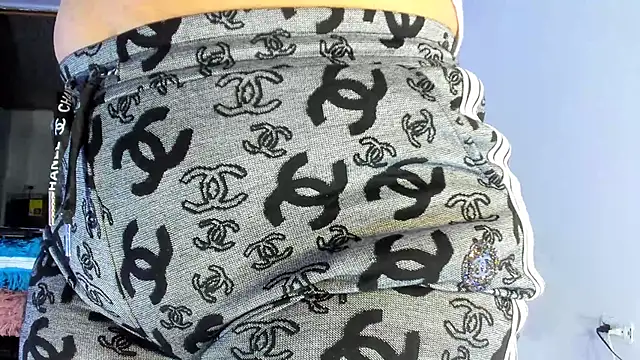 Dulce smith 1 online show from November 2025 01:04:02 AM