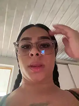 Snapshot of Dulce_smith_1 chatting on May 2026 06:35:01 PM Dulce smith 1 online show from May 2026 06:35:01 PM