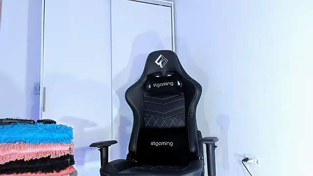 Dulce smith 1 online show from November 2025 11:52:01 PM