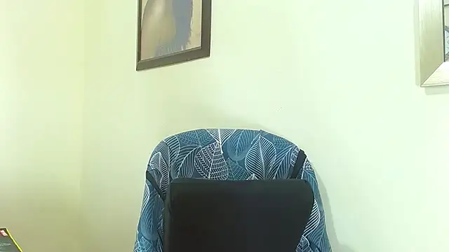 Snapshot of katerineleon chatting on October 2025 09:11:02 PM katerineleon online show from October 2025 09:11:02 PM