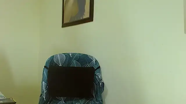 katerineleon online show from December 2025 09:50:01 PM